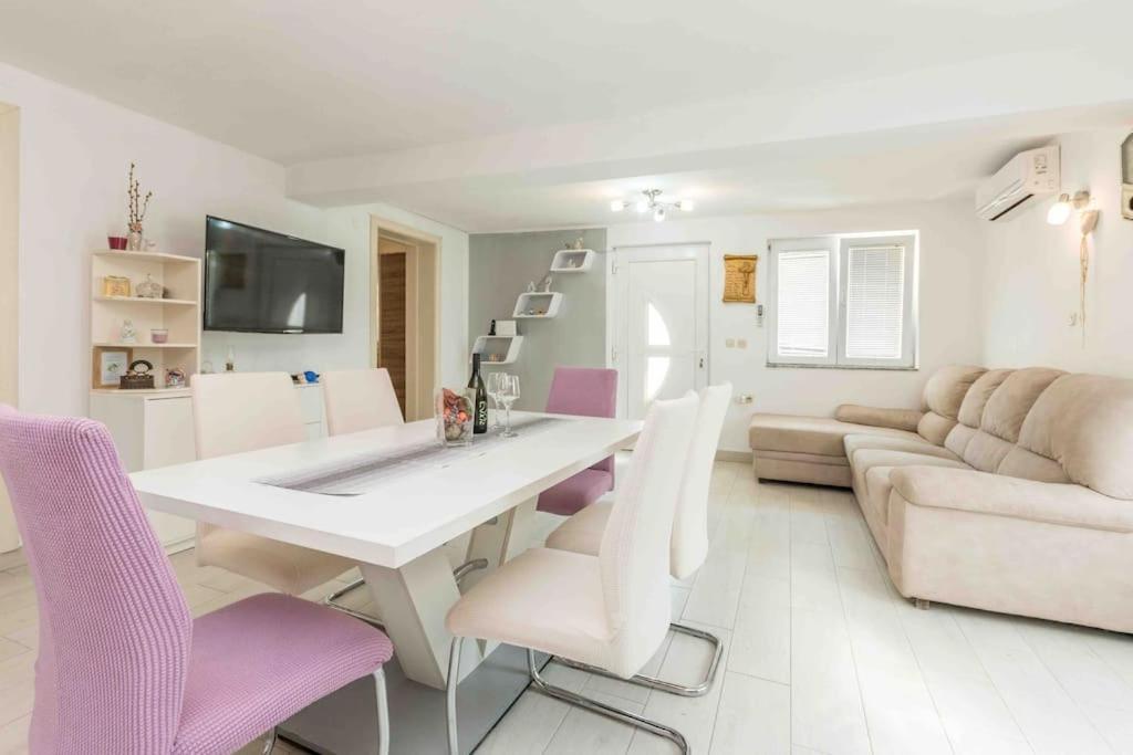 Agape Apartments Biograd Na Moru Extérieur photo